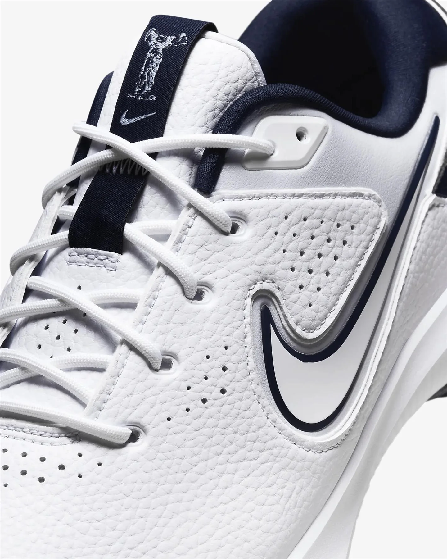 Men's Wide Fit Nike DX9028-102 Victory Pro 3 Golf Trainers - Image 5