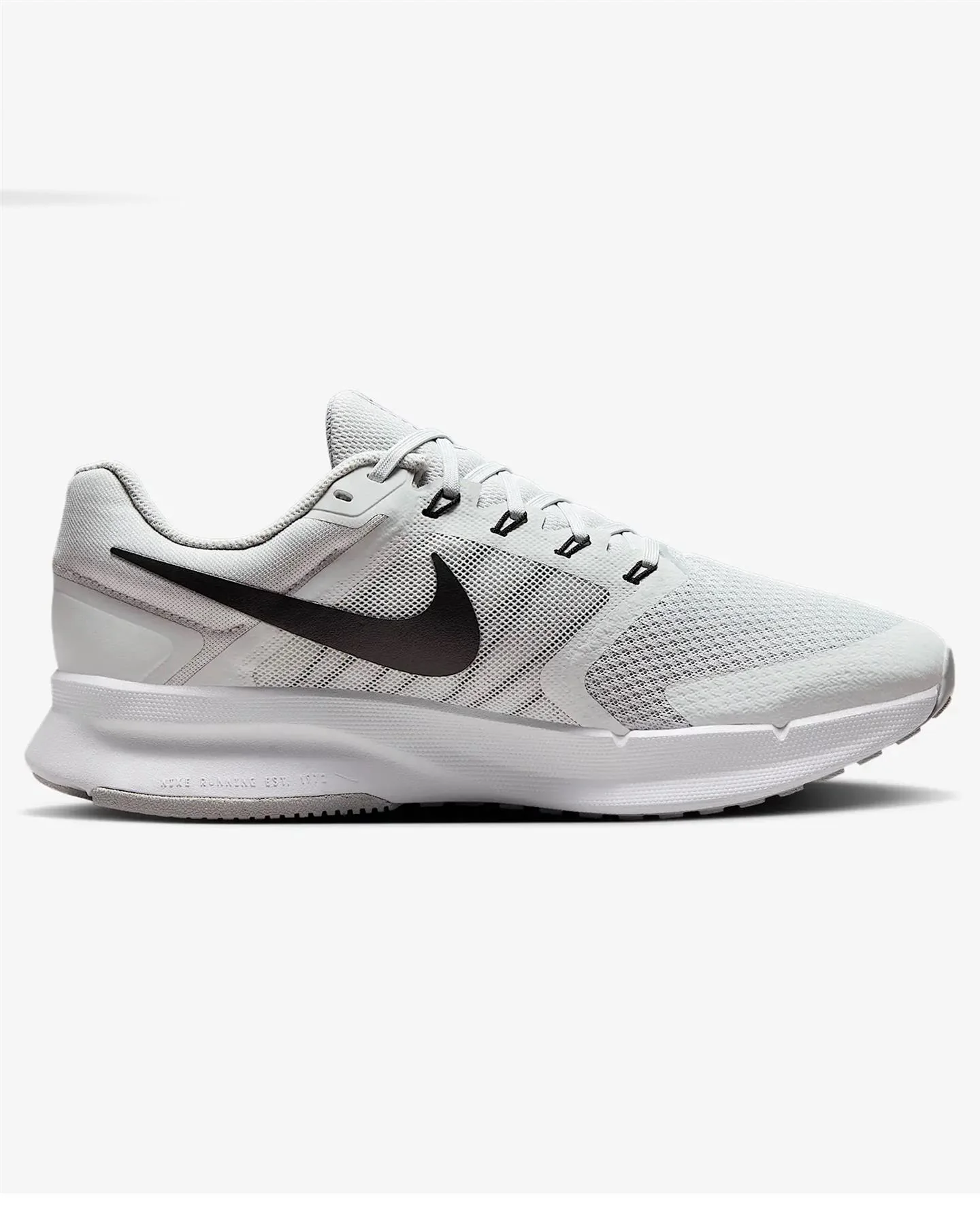 Men's Wide Fit Nike FZ9666-005 Run Swift 3 Running Trainers - Image 2