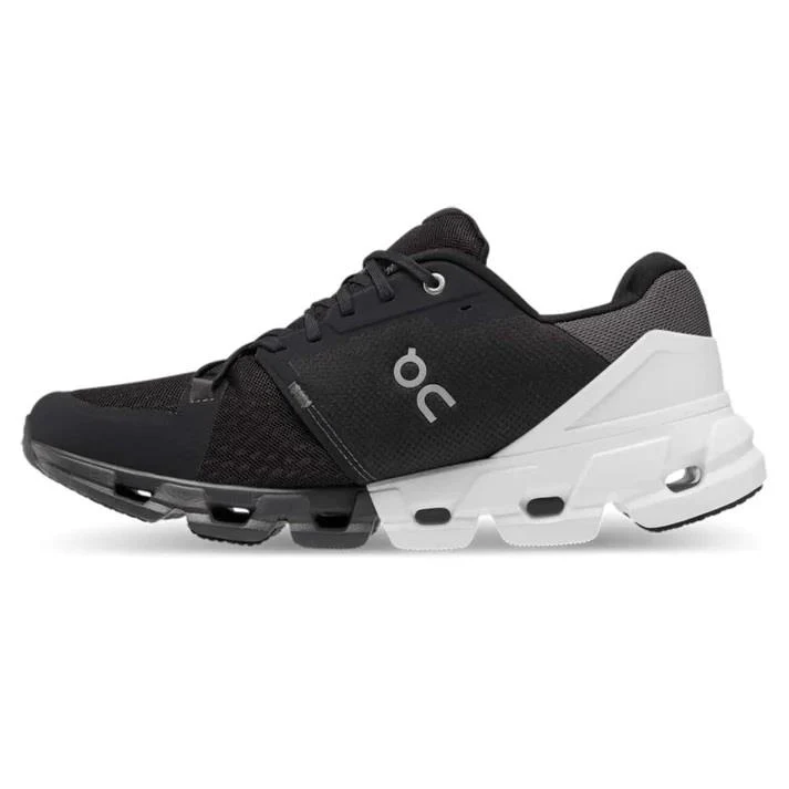 Men's Wide Fit On Cloudflyer 4 Walking Trainers - Image 4