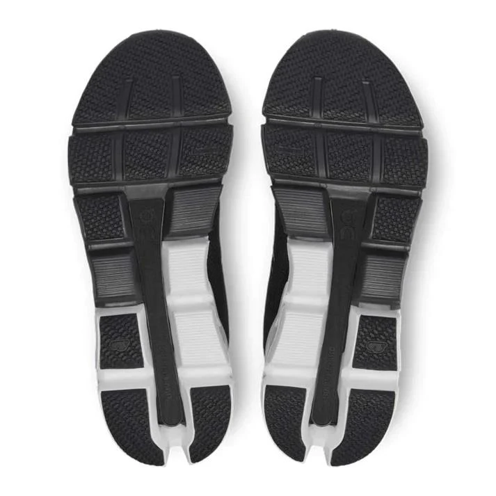 Men's Wide Fit On Cloudflyer 4 Walking Trainers - Image 7