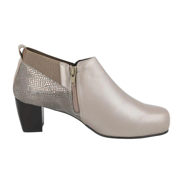 Women's Wide Fit DB Carrie Boots - Image 7
