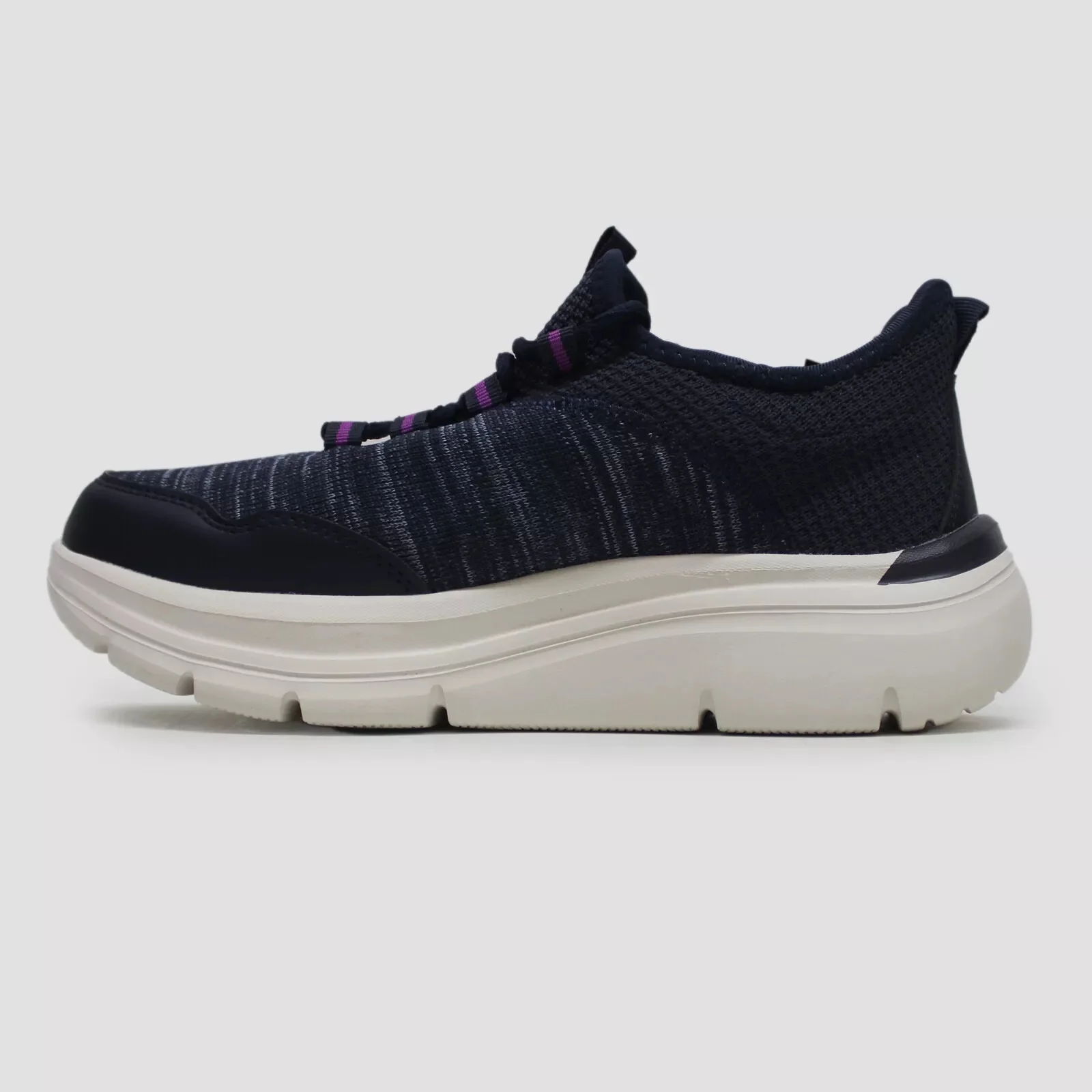 Womens Wide Fit FitVille Cloud Wanderer V7 Walking Trainers - Image 3
