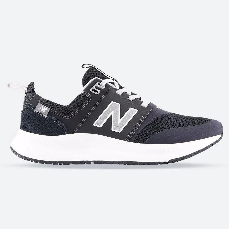 Men's Wide Fit New Balance UA900D Running Trainers