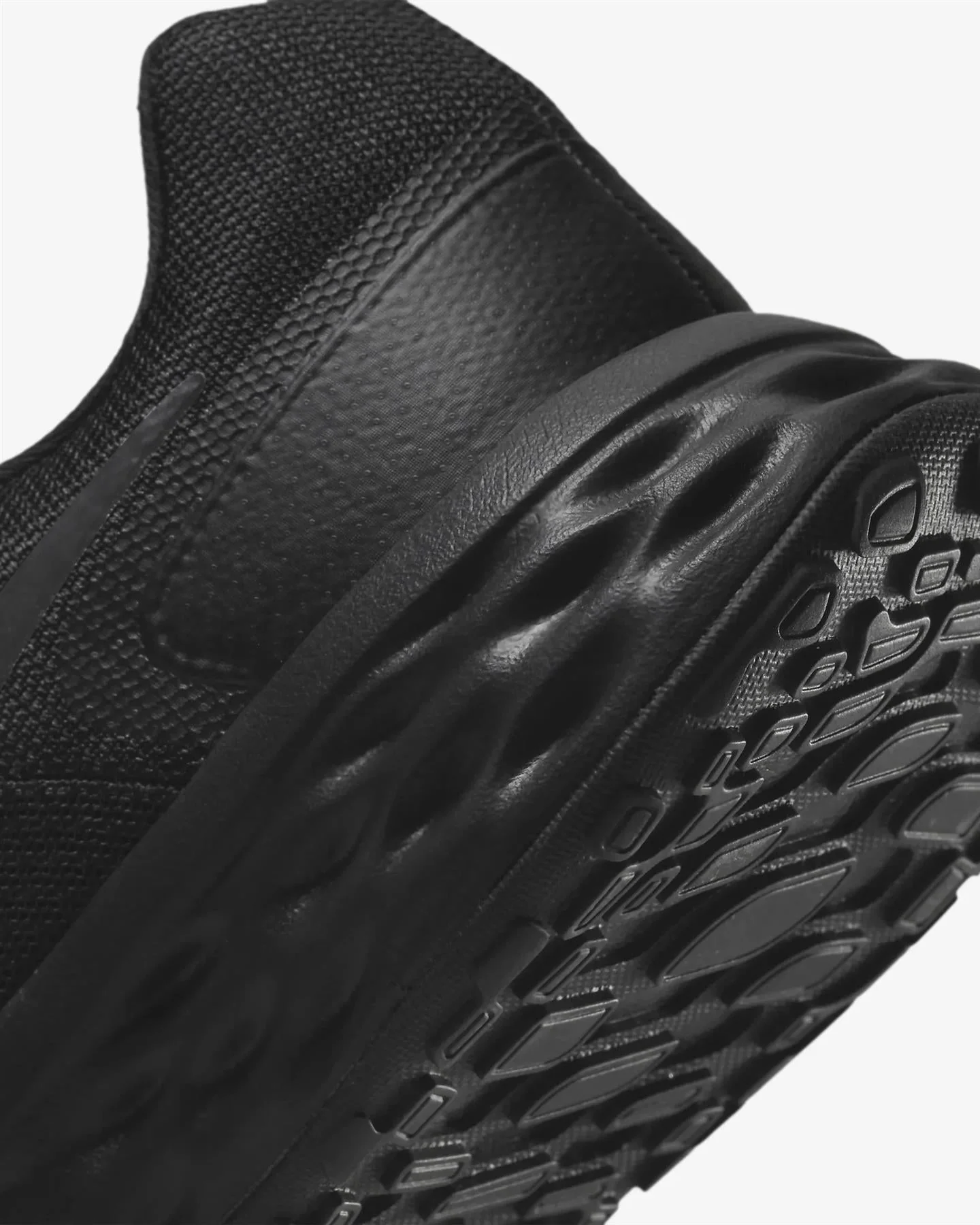 Women's Wide Fit Nike DD8475-001 Revolution 6 Running Trainers - Image 6