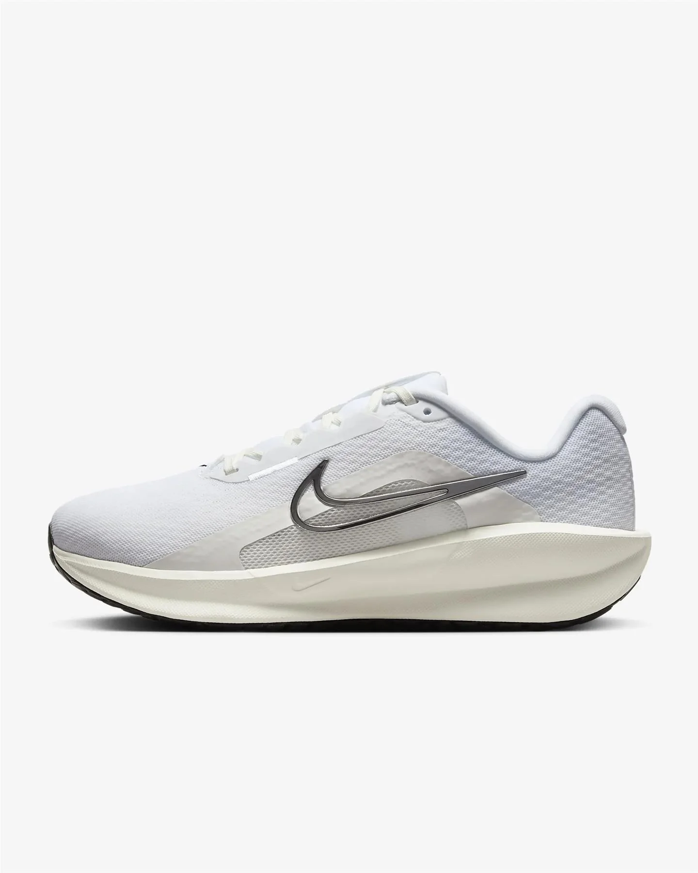 Women's Wide Fit Nike FZ3088-100 Downshifter 13 Trainers - Image 3
