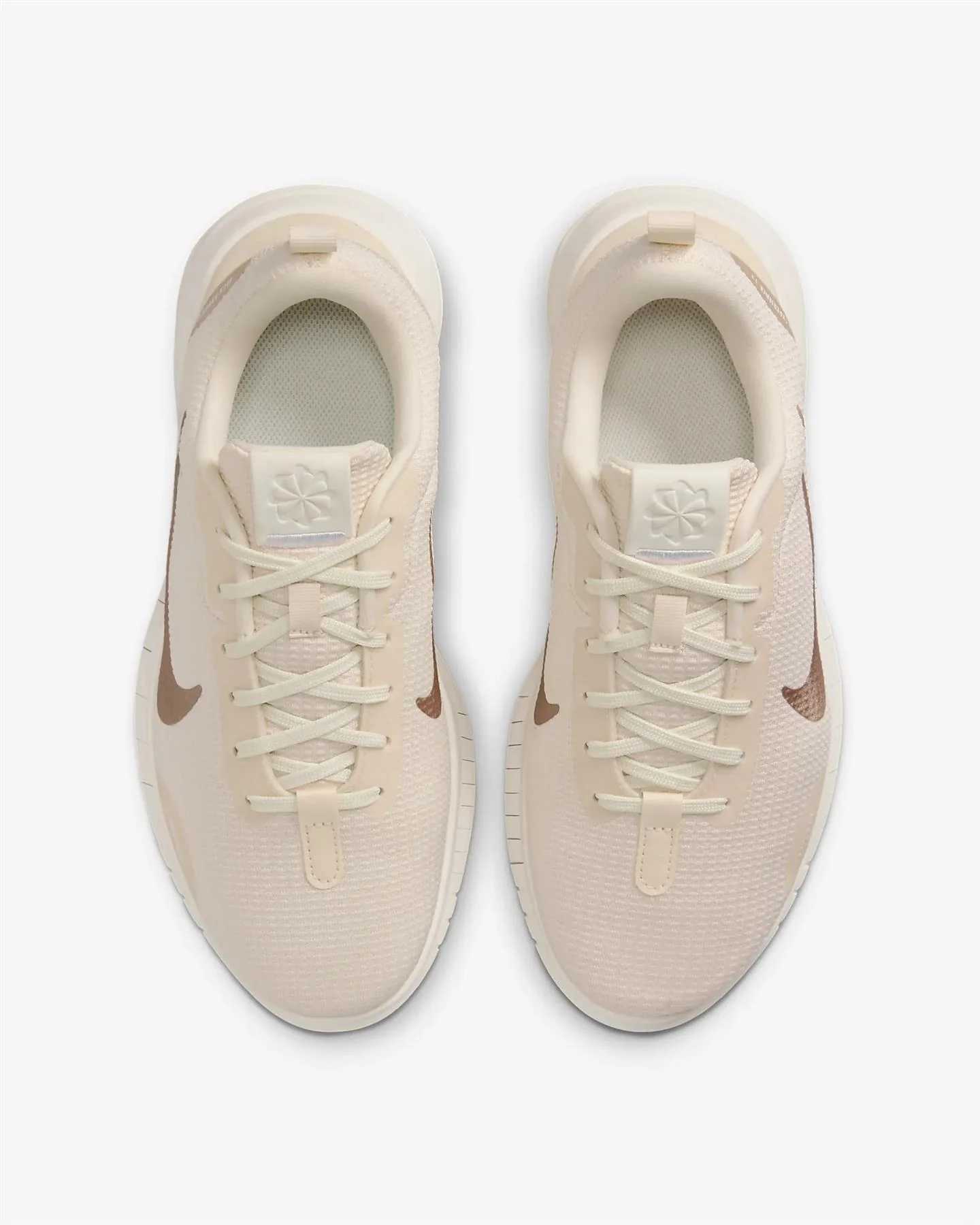 Women's Wide Fit Nike FZ4674-800 Flex Experience Run 12 Running Trainers - Image 7