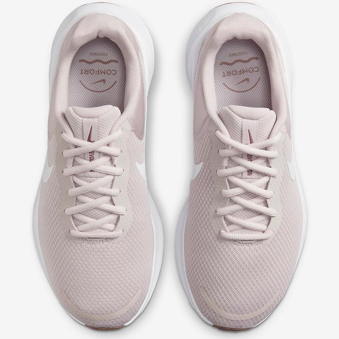 Women's Wide Fit Nike FZ6829-007 Revolution 7 Trainers - Image 9
