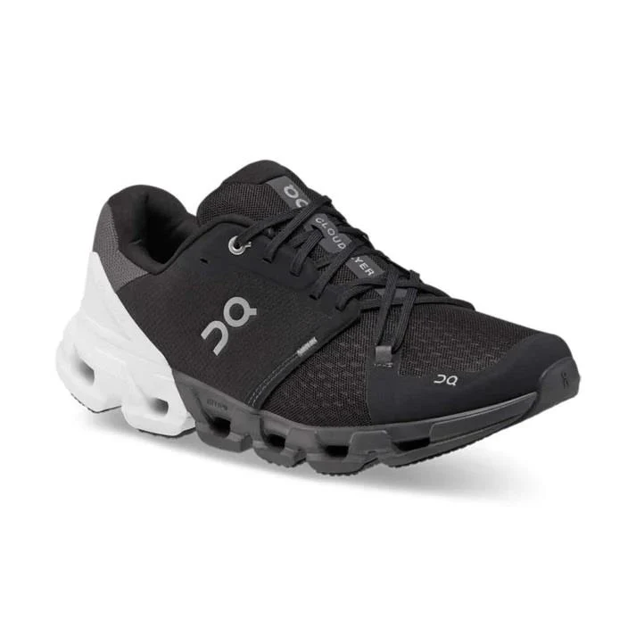 Women's Wide Fit On Cloudflyer 4 Walking Trainers - Image 3